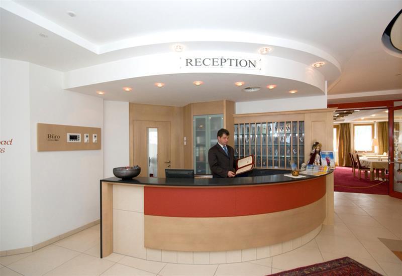 Hotel Amadeus Micheluzzi แซร์เฟาส์ ภายนอก รูปภาพ
