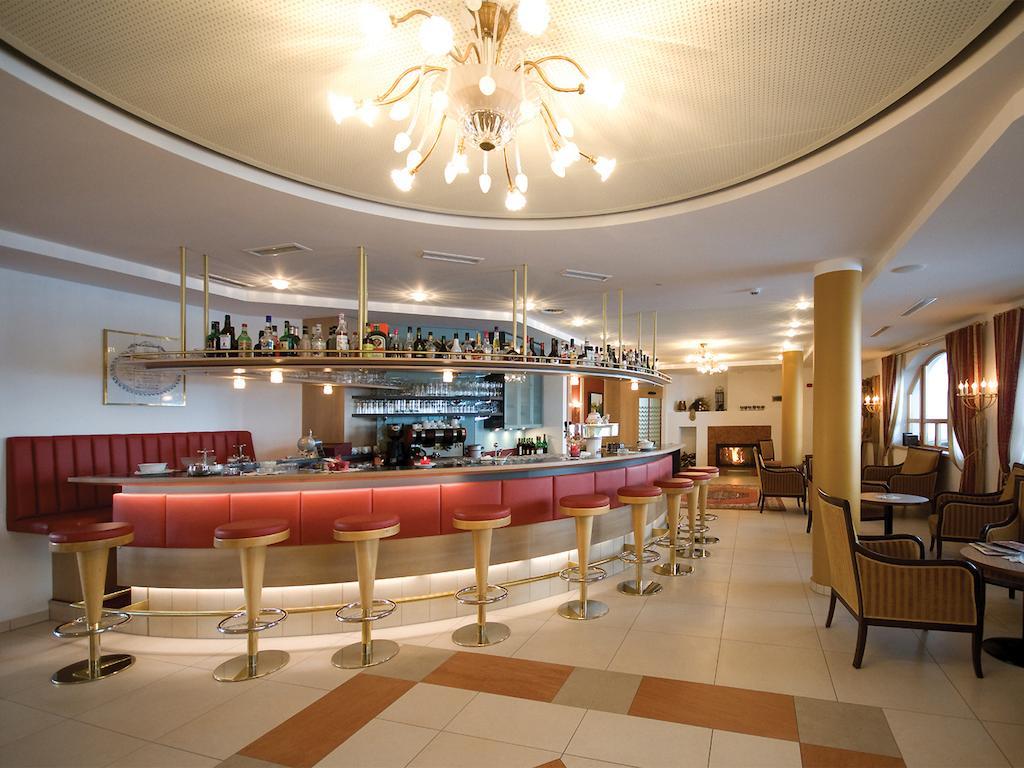 Hotel Amadeus Micheluzzi แซร์เฟาส์ ภายนอก รูปภาพ