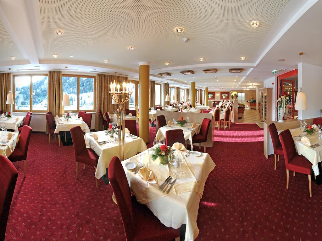 Hotel Amadeus Micheluzzi แซร์เฟาส์ ภายนอก รูปภาพ